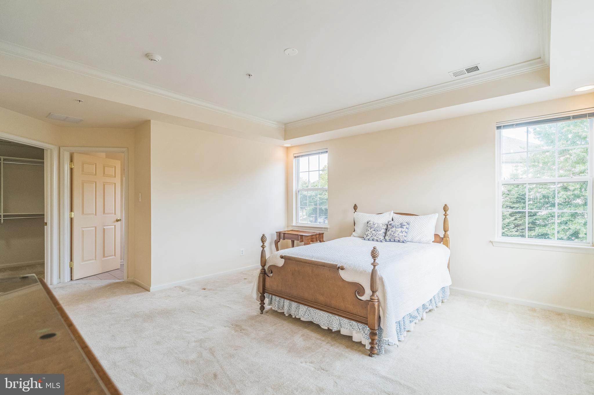 VICTORIA GARDENS - Residential