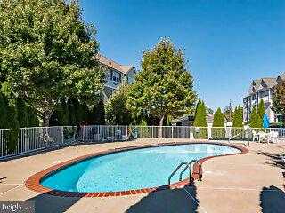 VICTORIA GARDENS - Residential