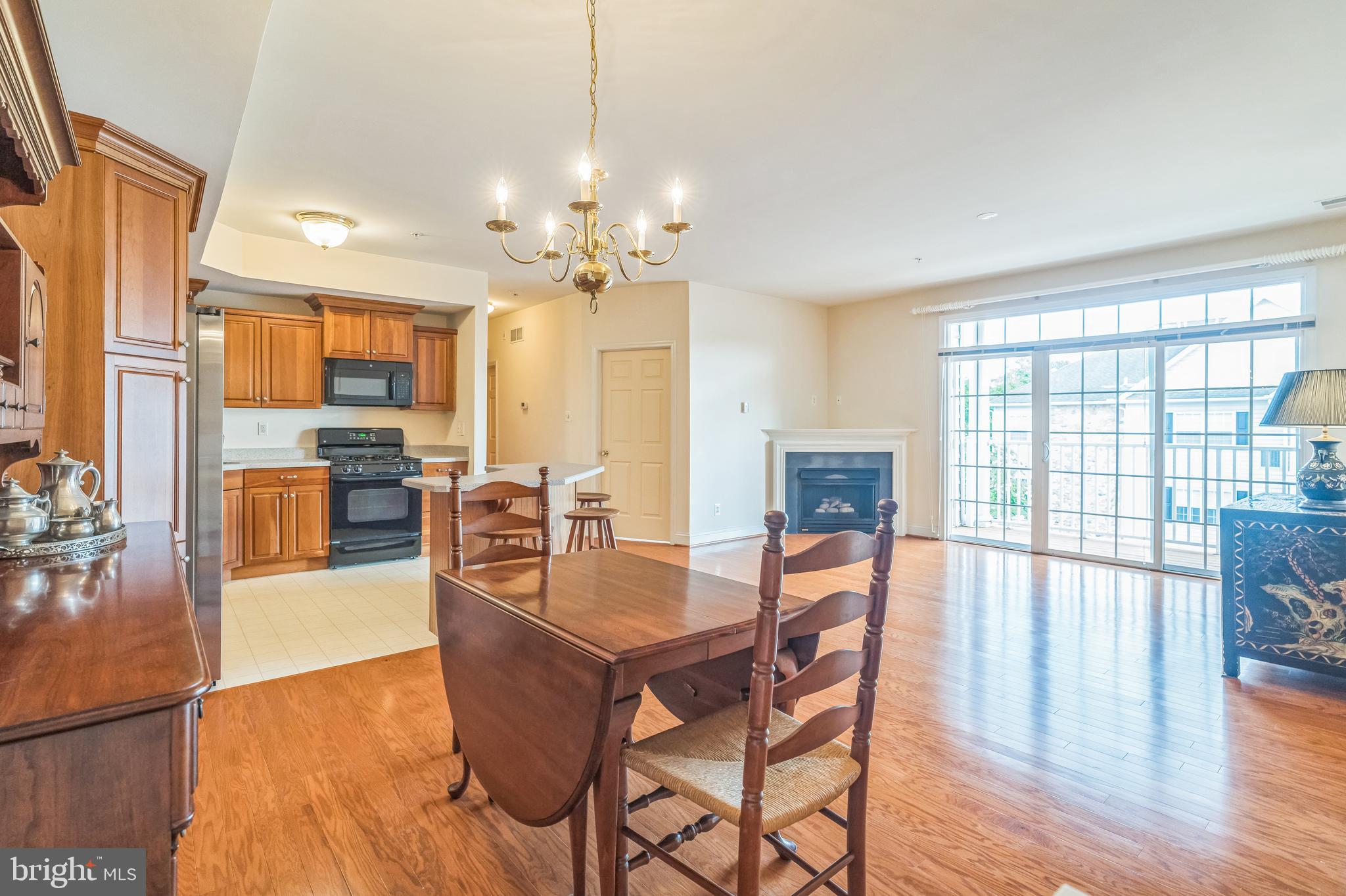 VICTORIA GARDENS - Residential