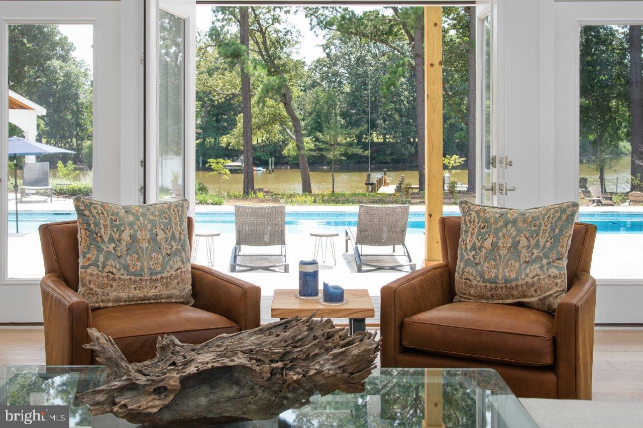 EASTON - Residential