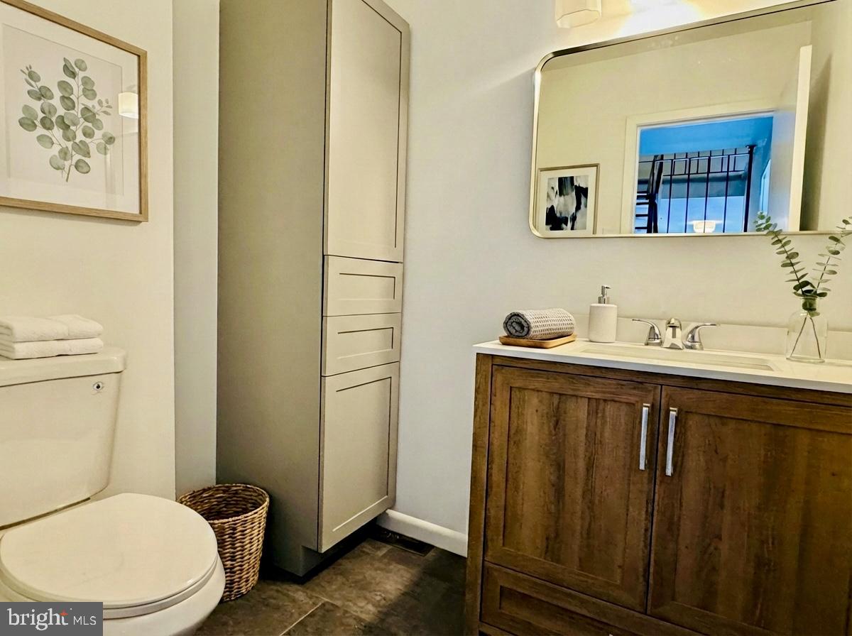 SUMMIT CHASE - Residential