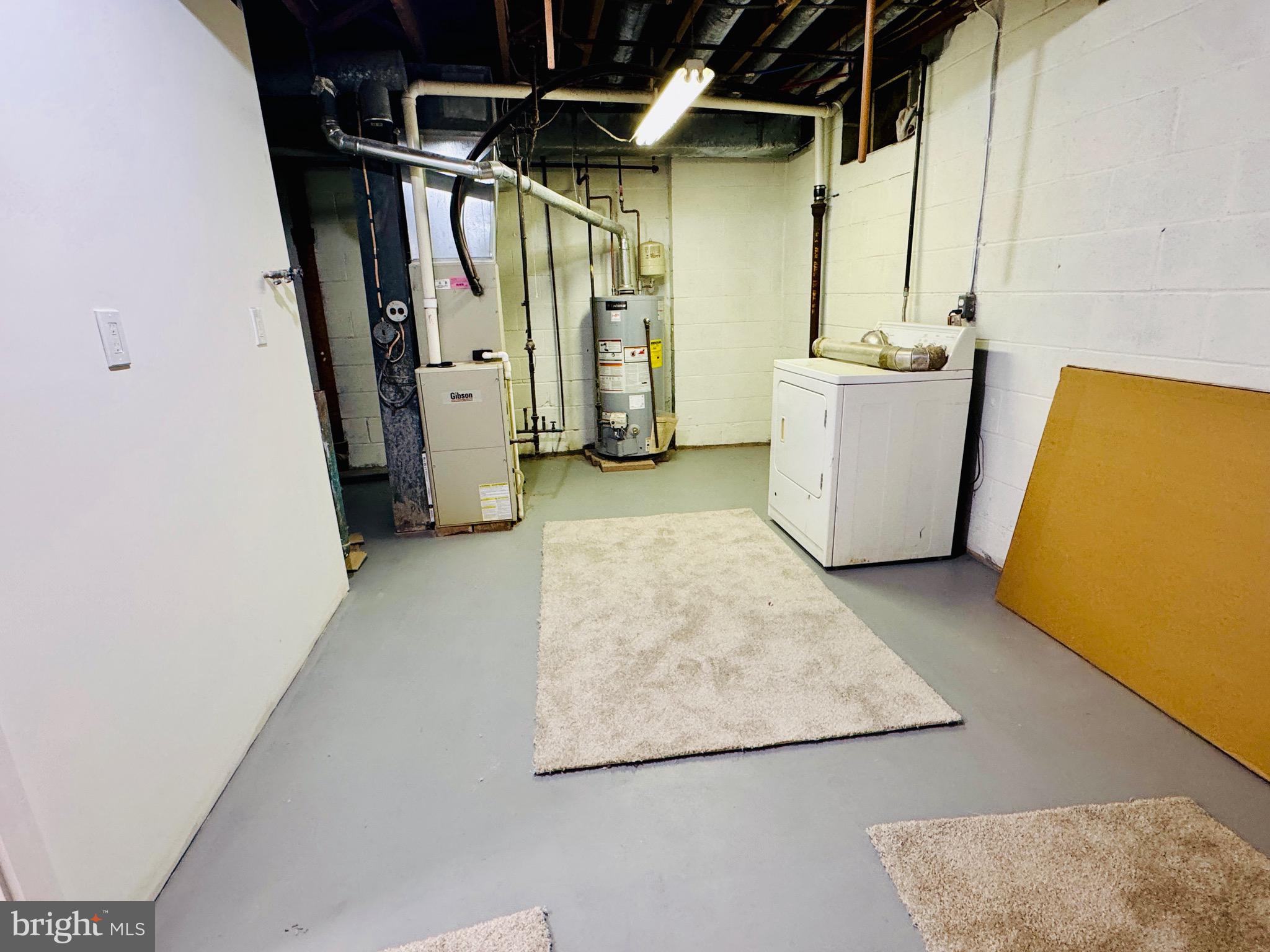 SUMMIT CHASE - Residential