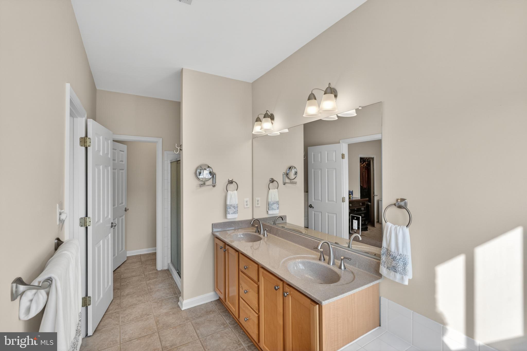 NORTH SHORE - Residential