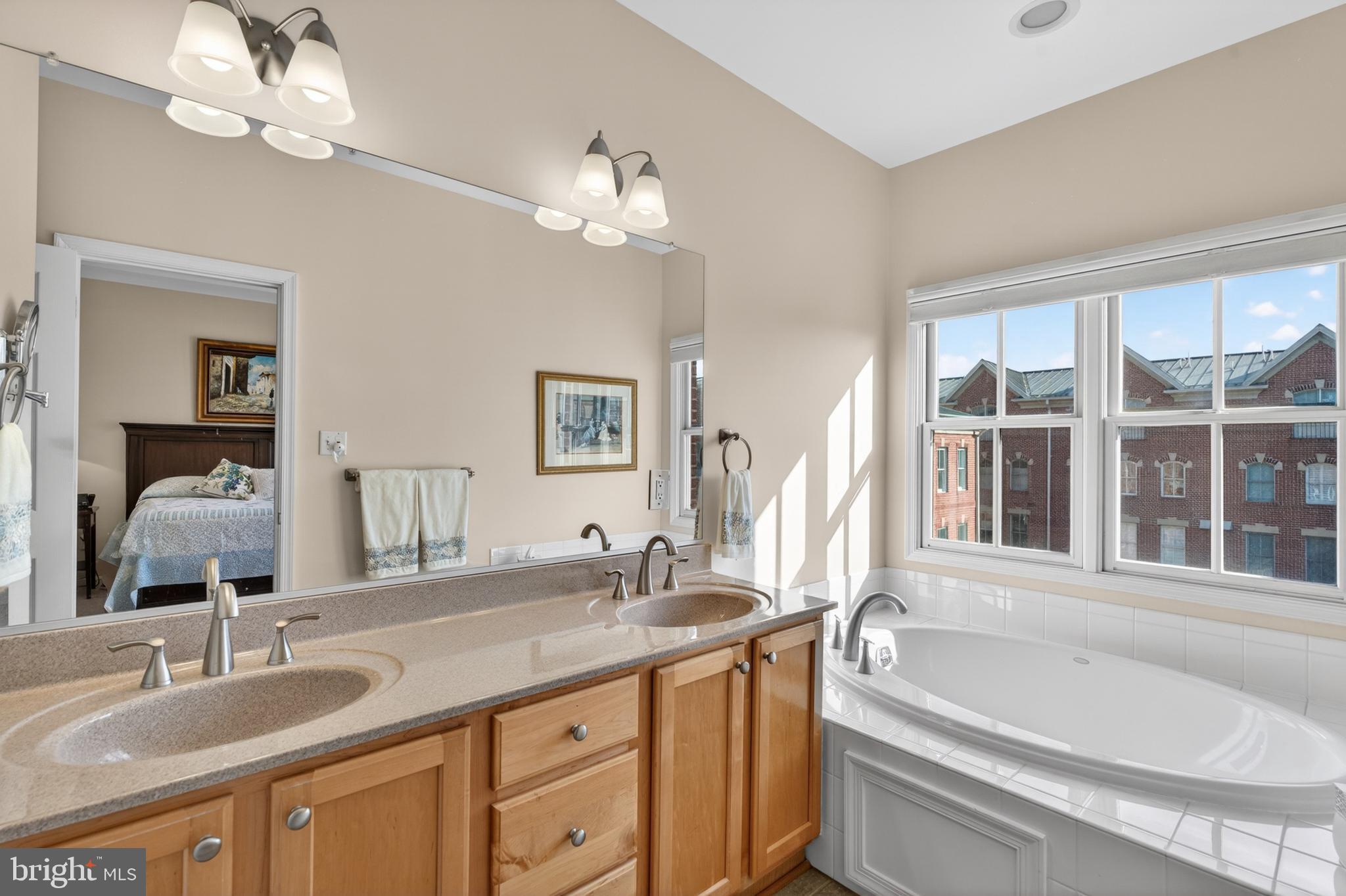 NORTH SHORE - Residential