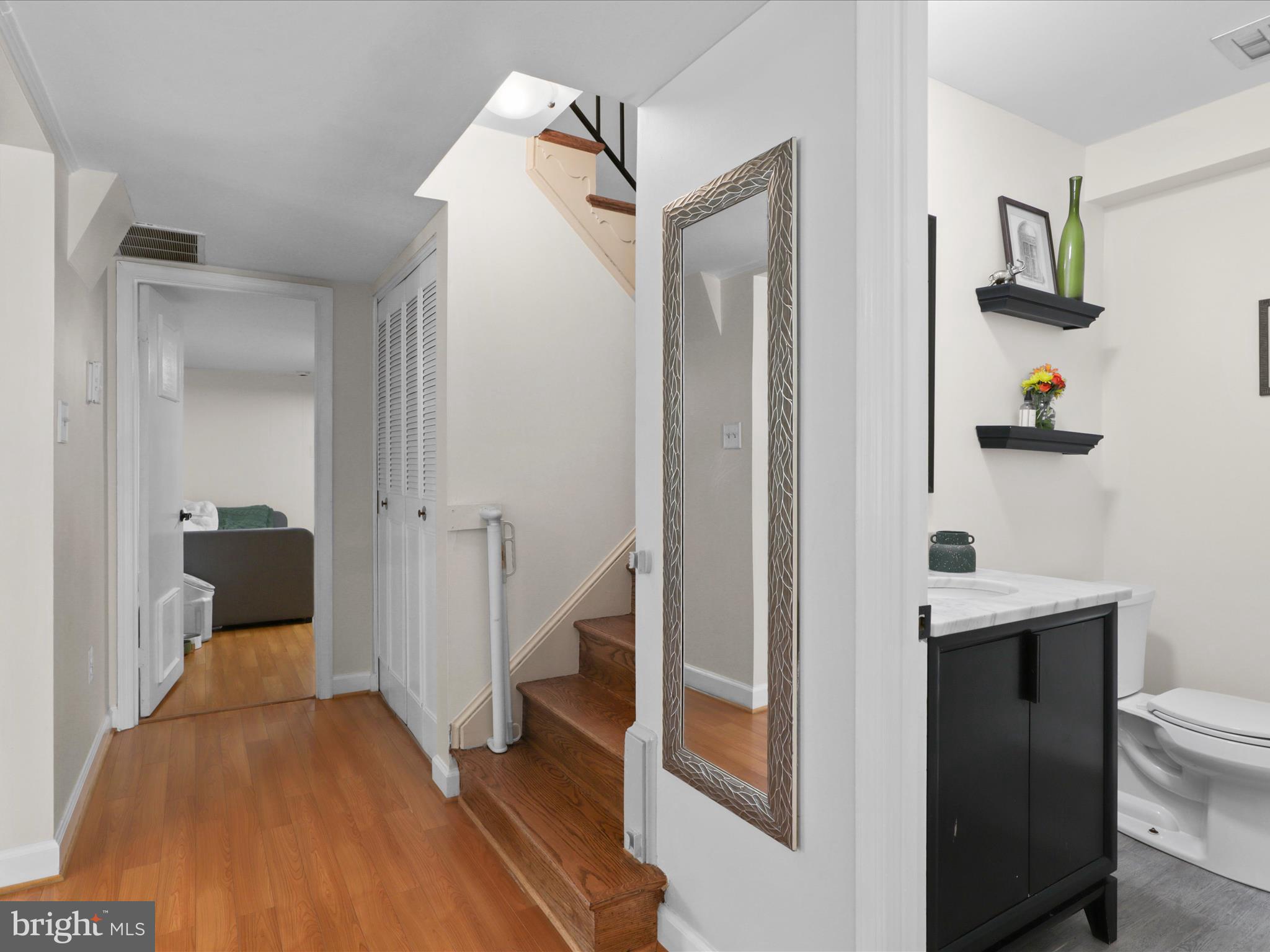 KINGS PARK WEST - Residential