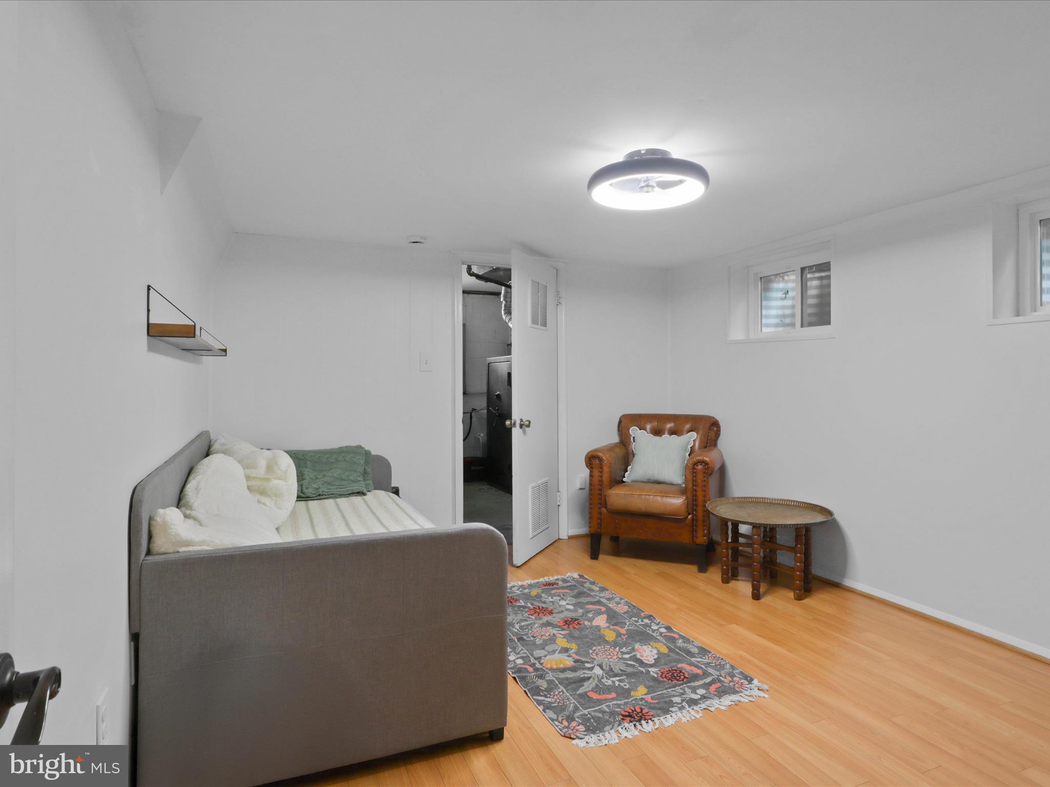 KINGS PARK WEST - Residential