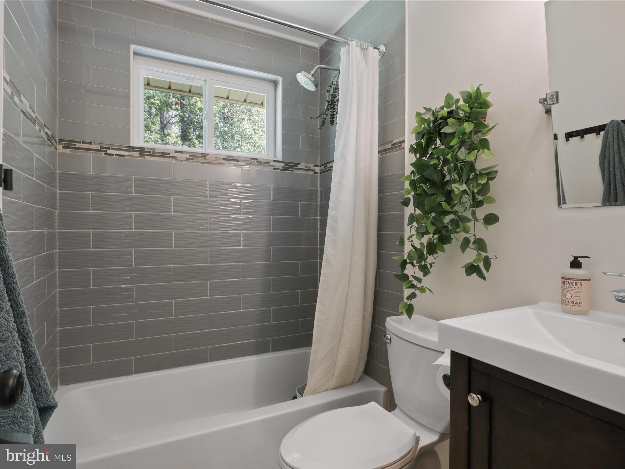 KINGS PARK WEST - Residential