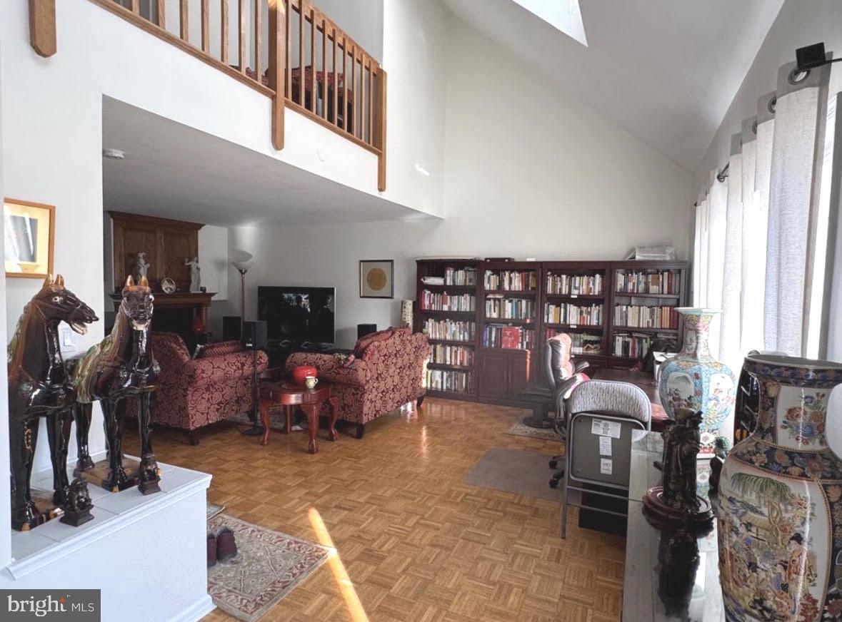 5 HANOVER COURT