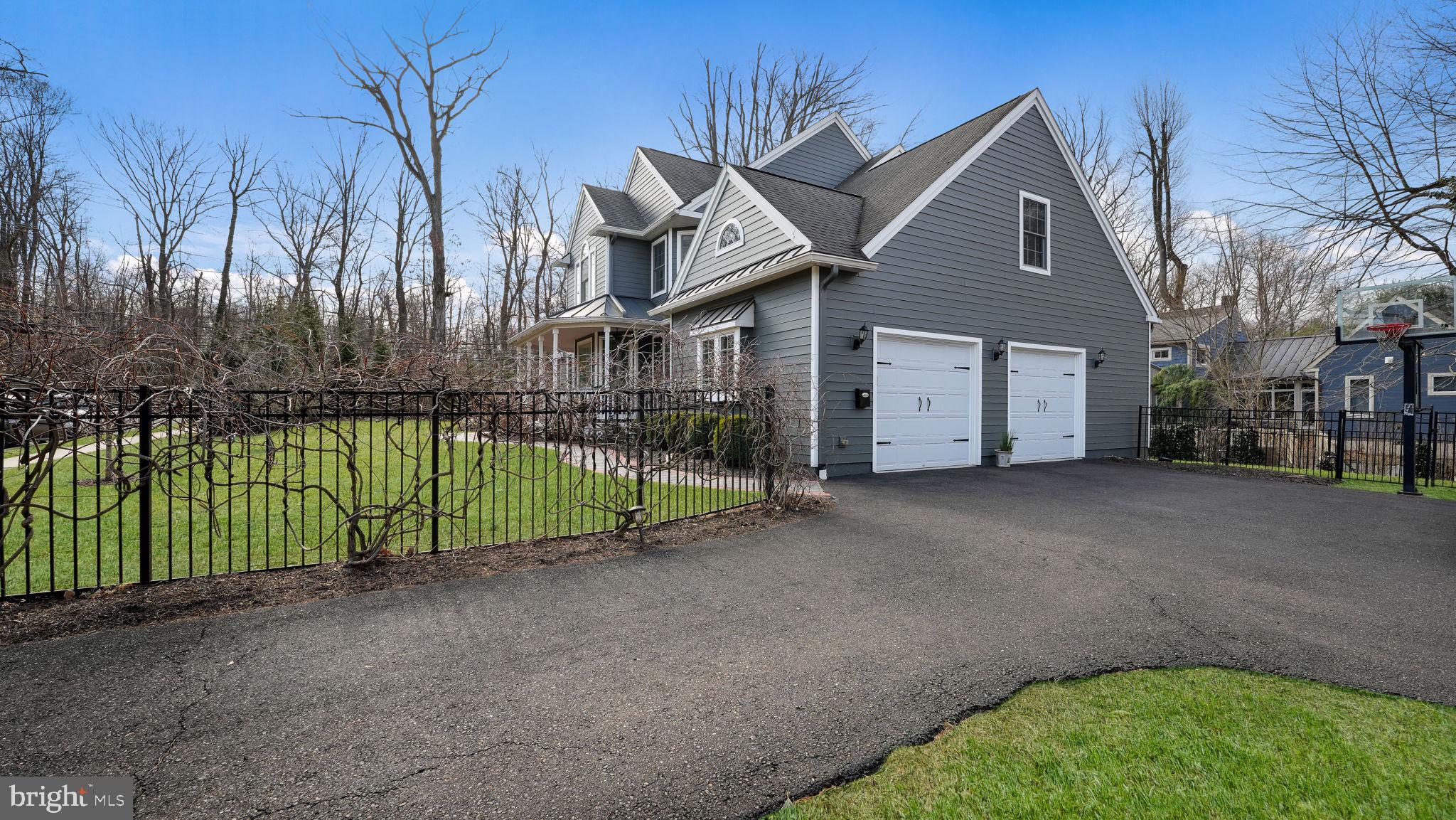 DOYLESTOWN BORO - Residential