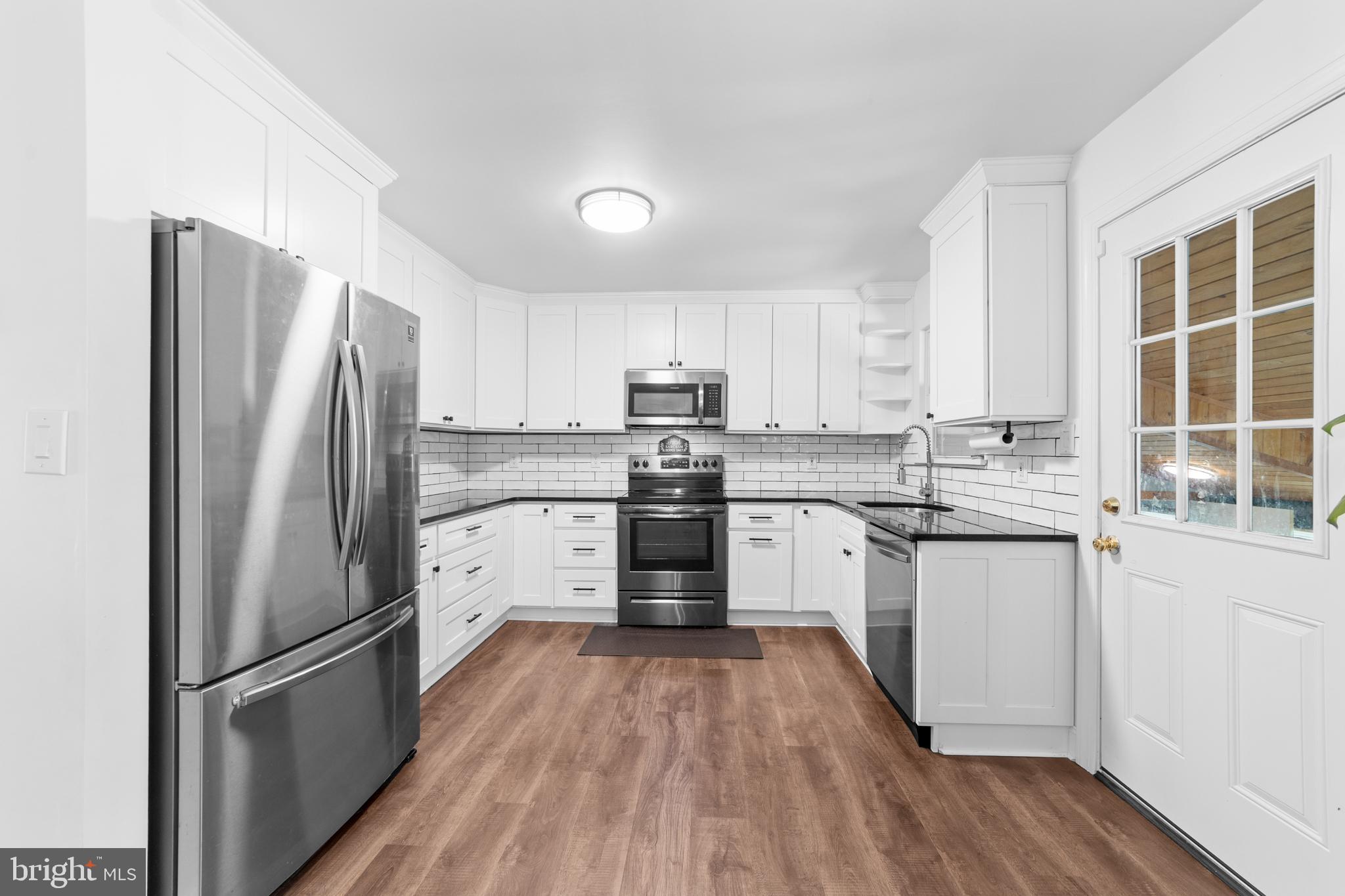 103 RED FEATHER TRAIL