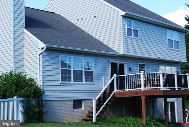 HIGHLAND MEADOWS - Residential Lease