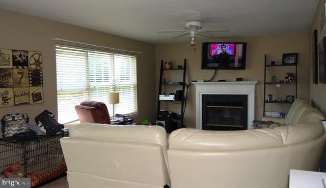 HIGHLAND MEADOWS - Residential Lease