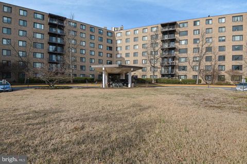 3450 TOLEDO TERRACE 609 HYATTSVILLE MD 20782