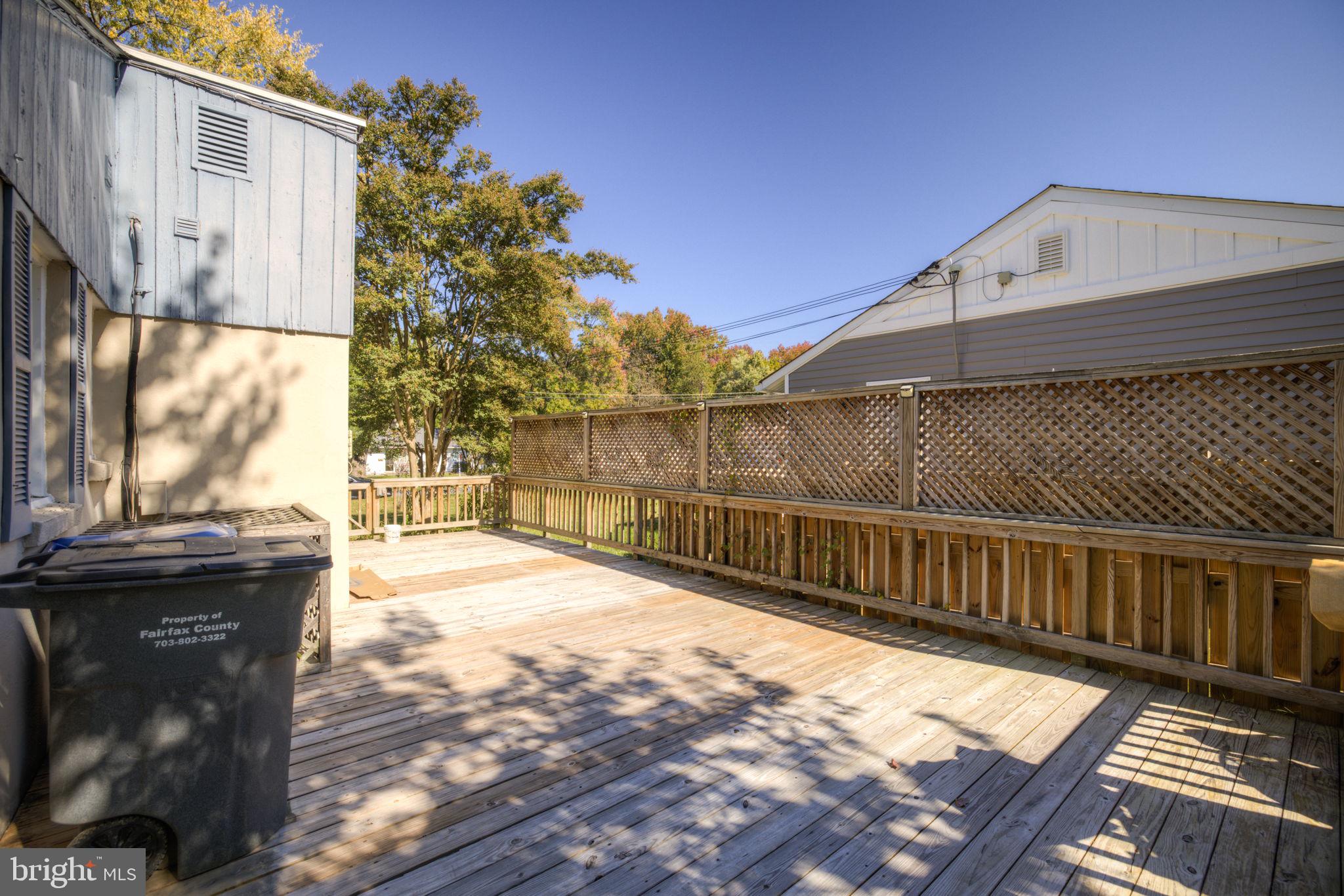 BURGUNDY MANOR - Residential