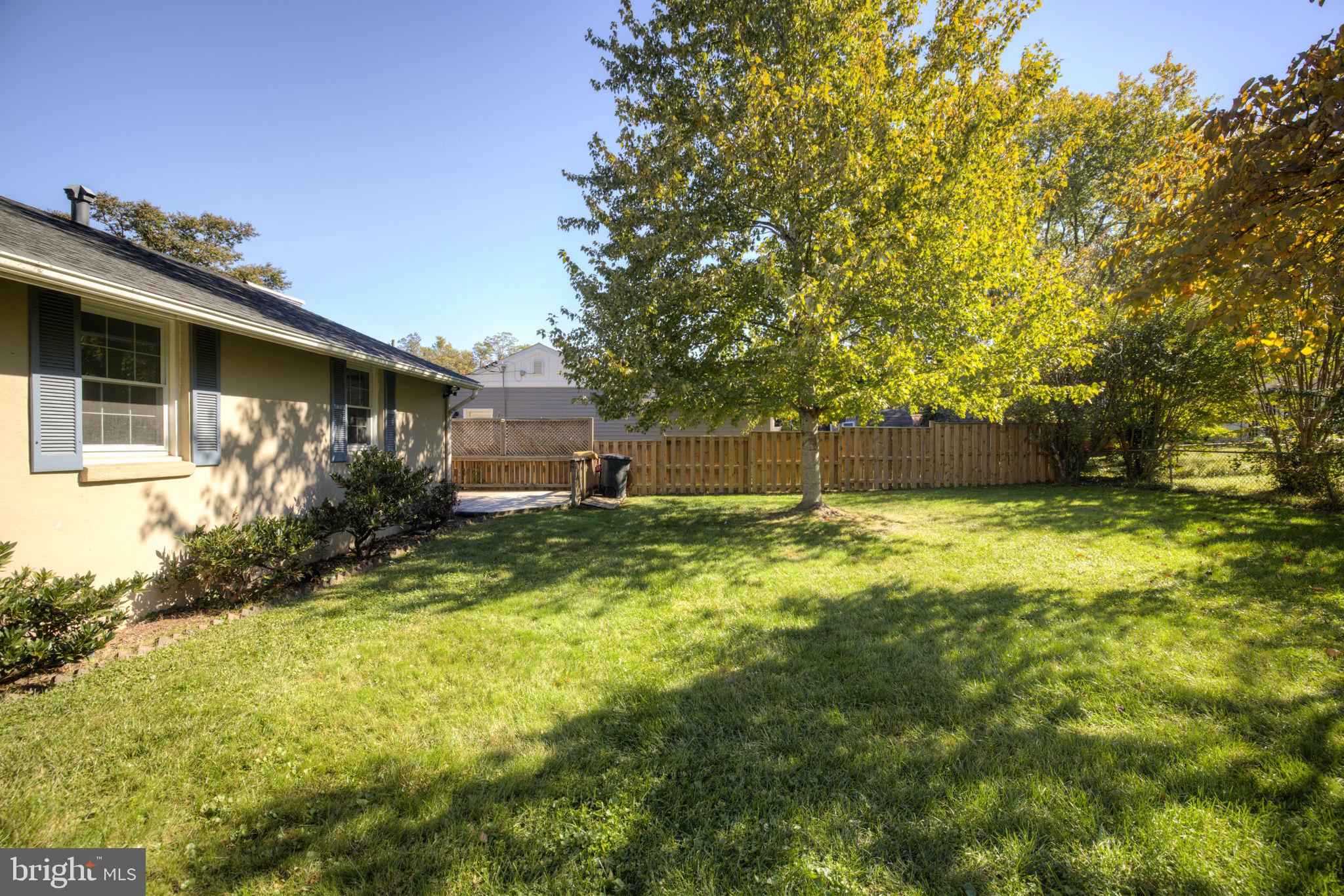 BURGUNDY MANOR - Residential