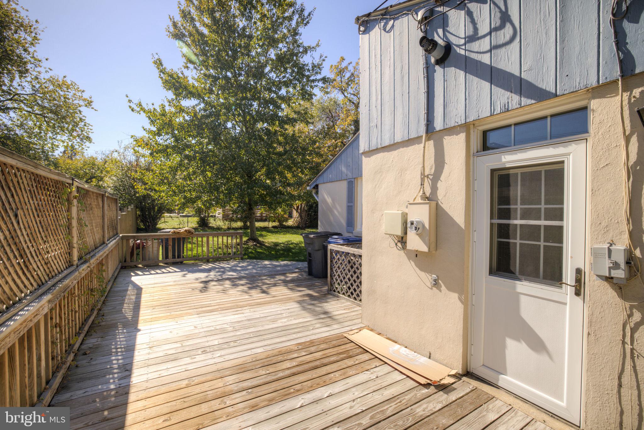 BURGUNDY MANOR - Residential