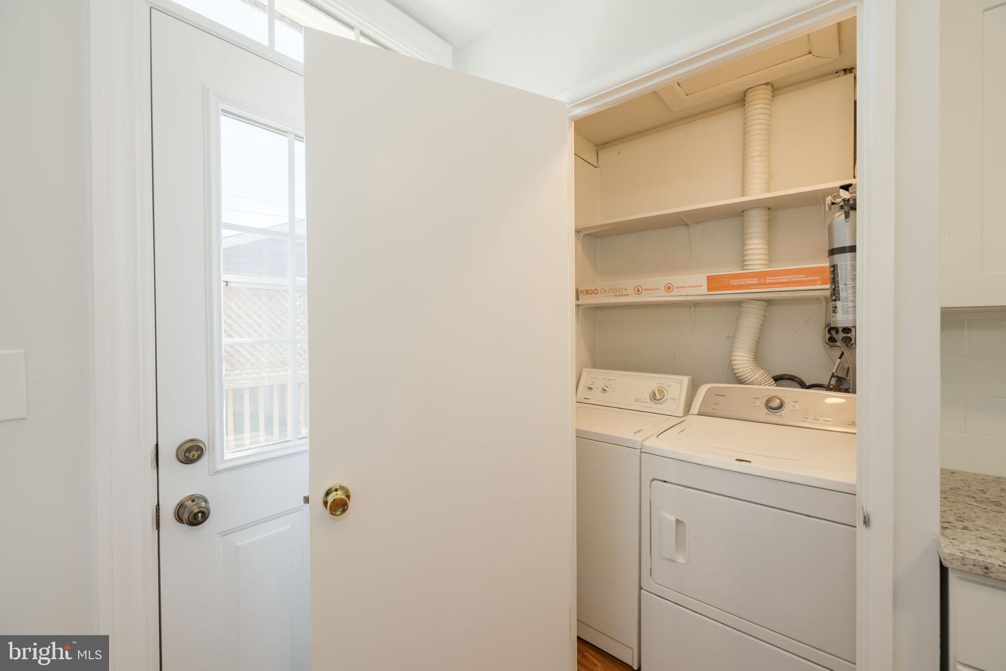 BURGUNDY MANOR - Residential