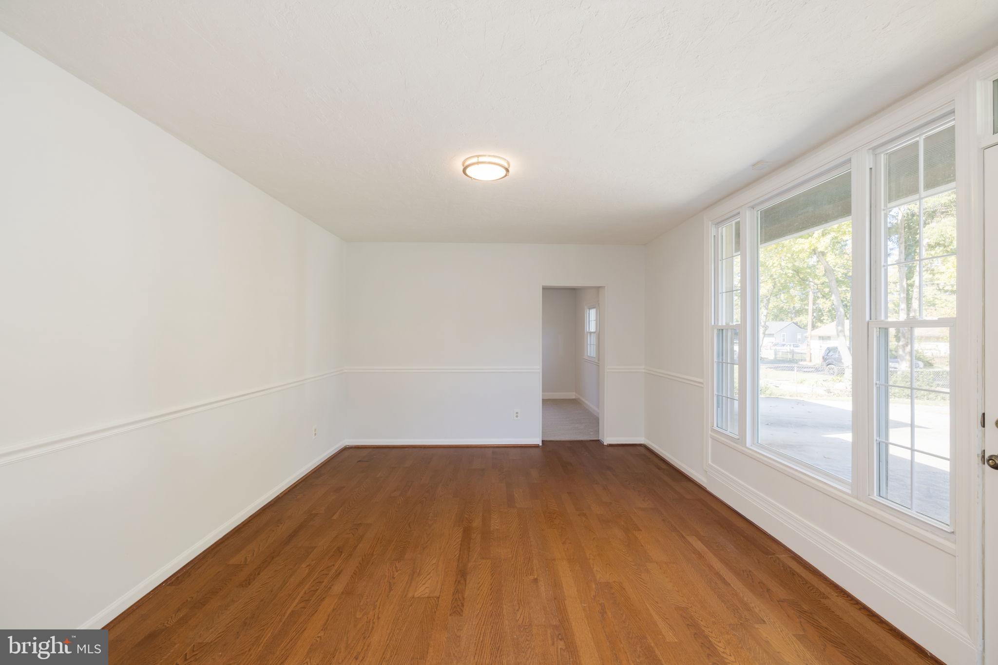 BURGUNDY MANOR - Residential