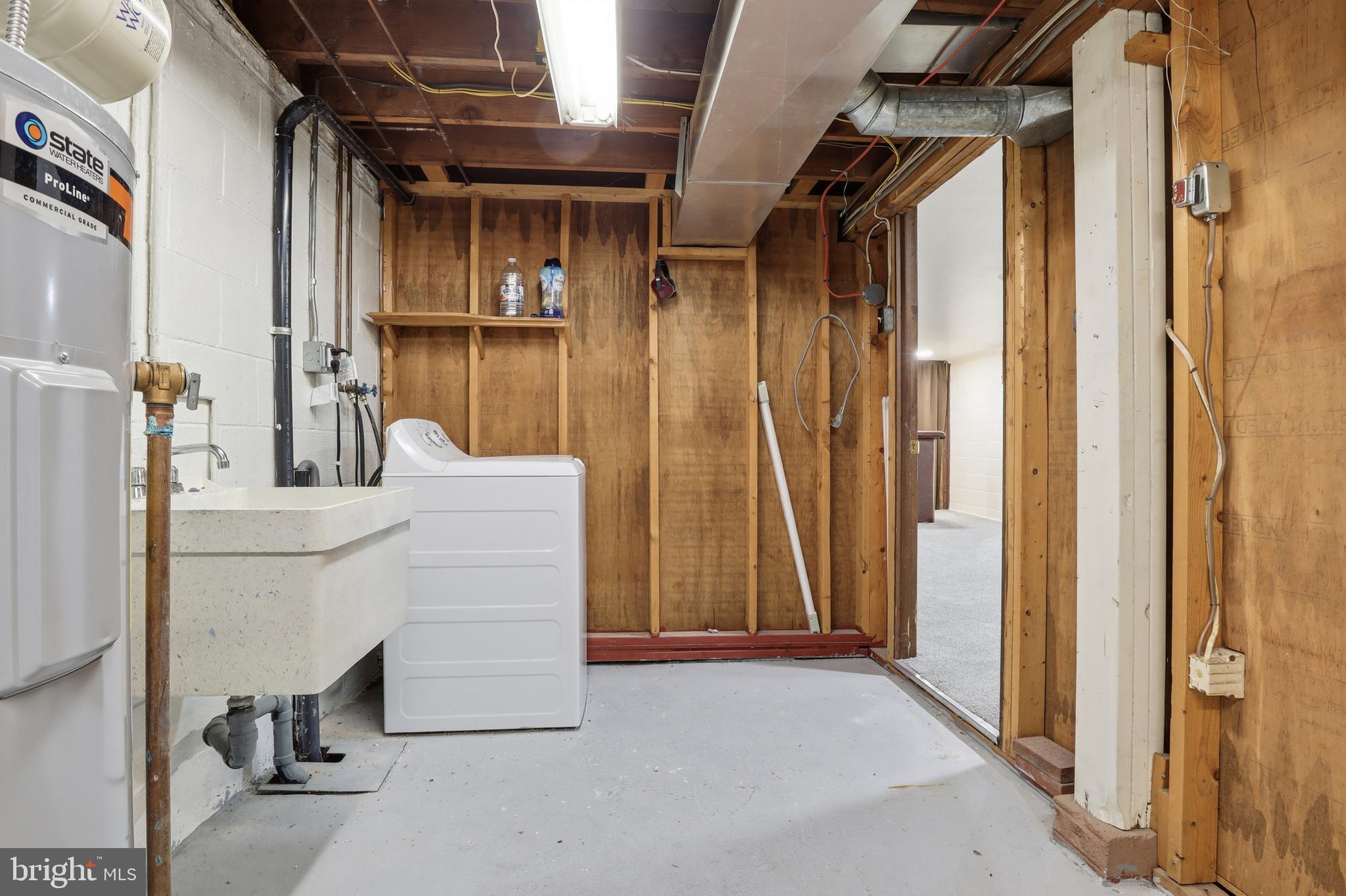 MOUNT JOY - Residential