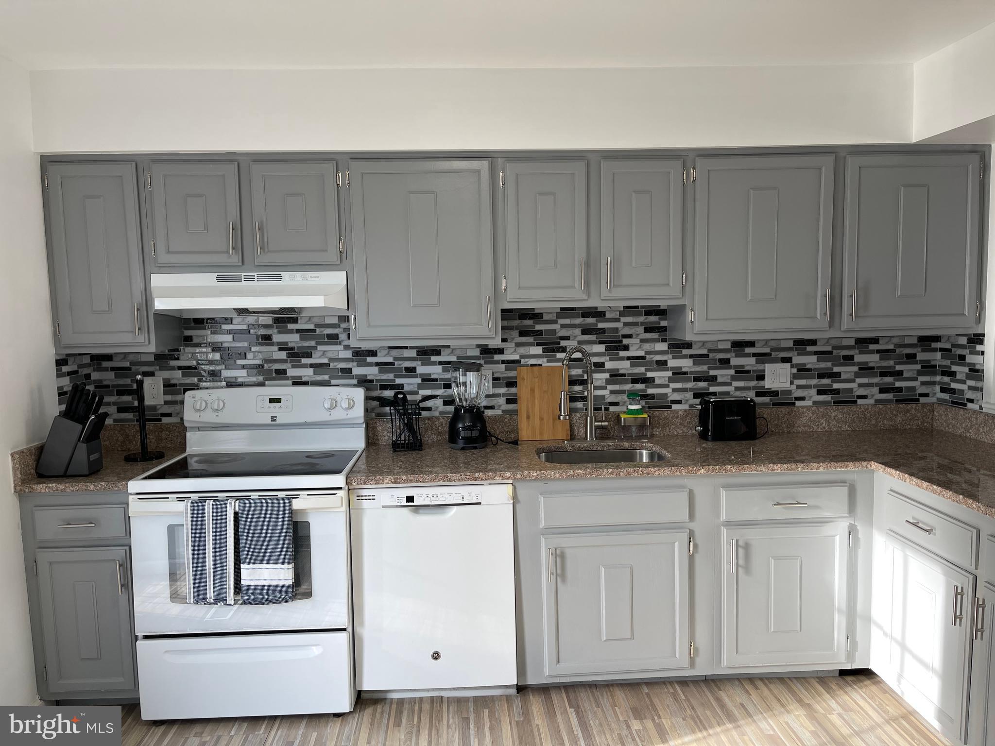 CALVERTON TOWNES - Residential