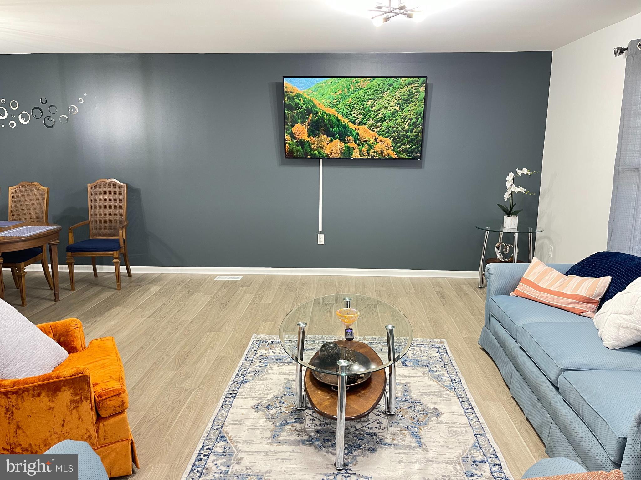 CALVERTON TOWNES - Residential