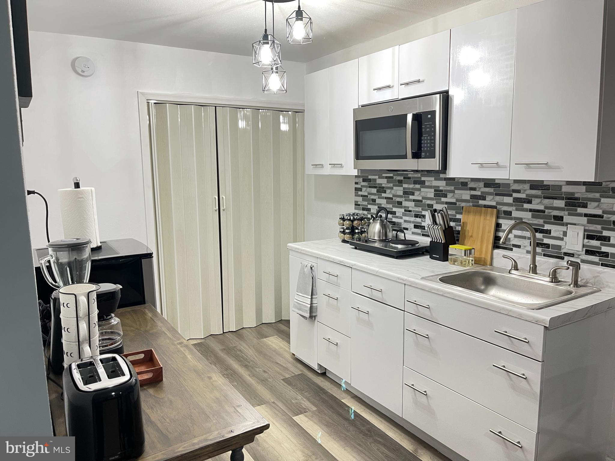 CALVERTON TOWNES - Residential