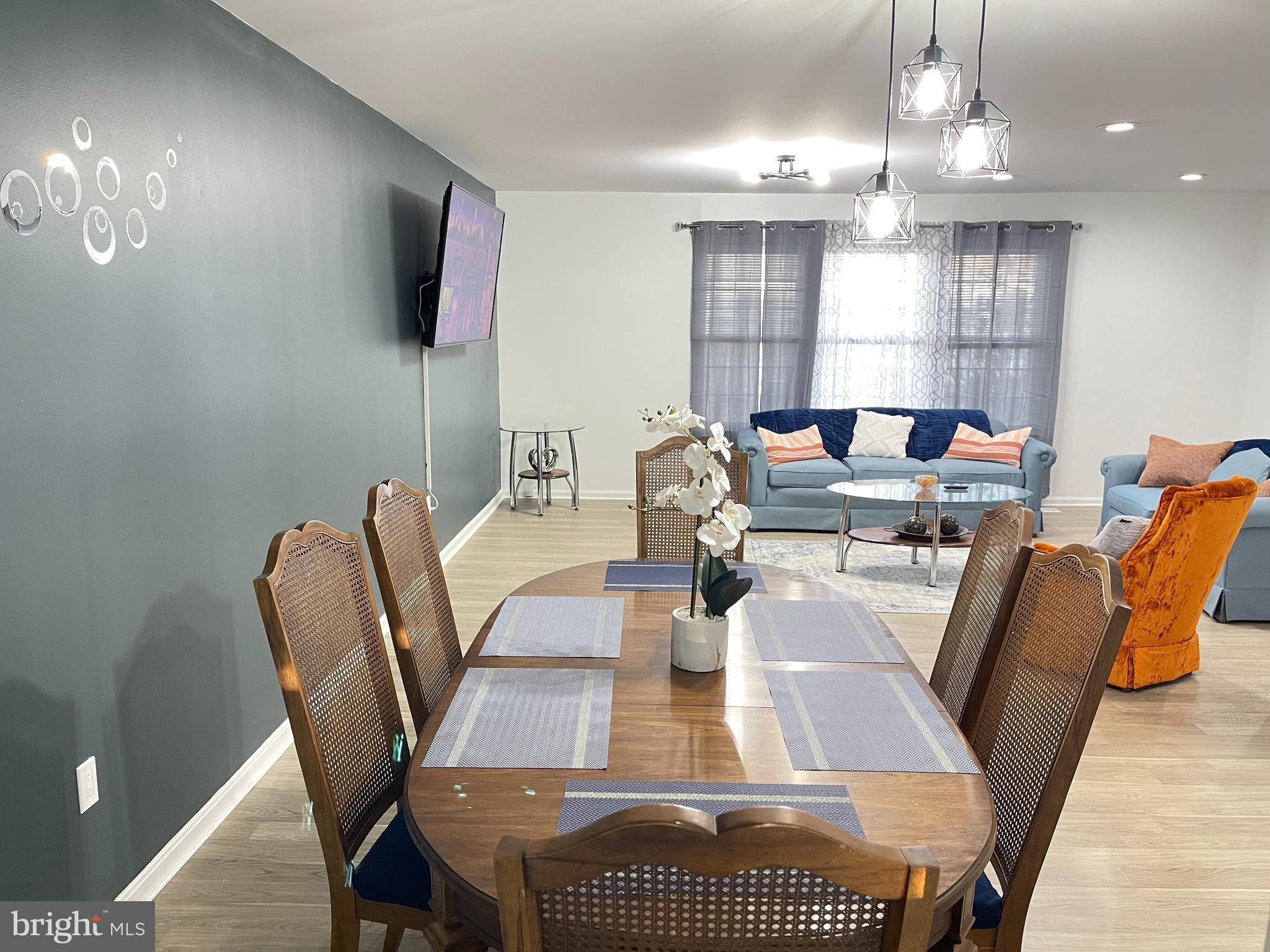CALVERTON TOWNES - Residential