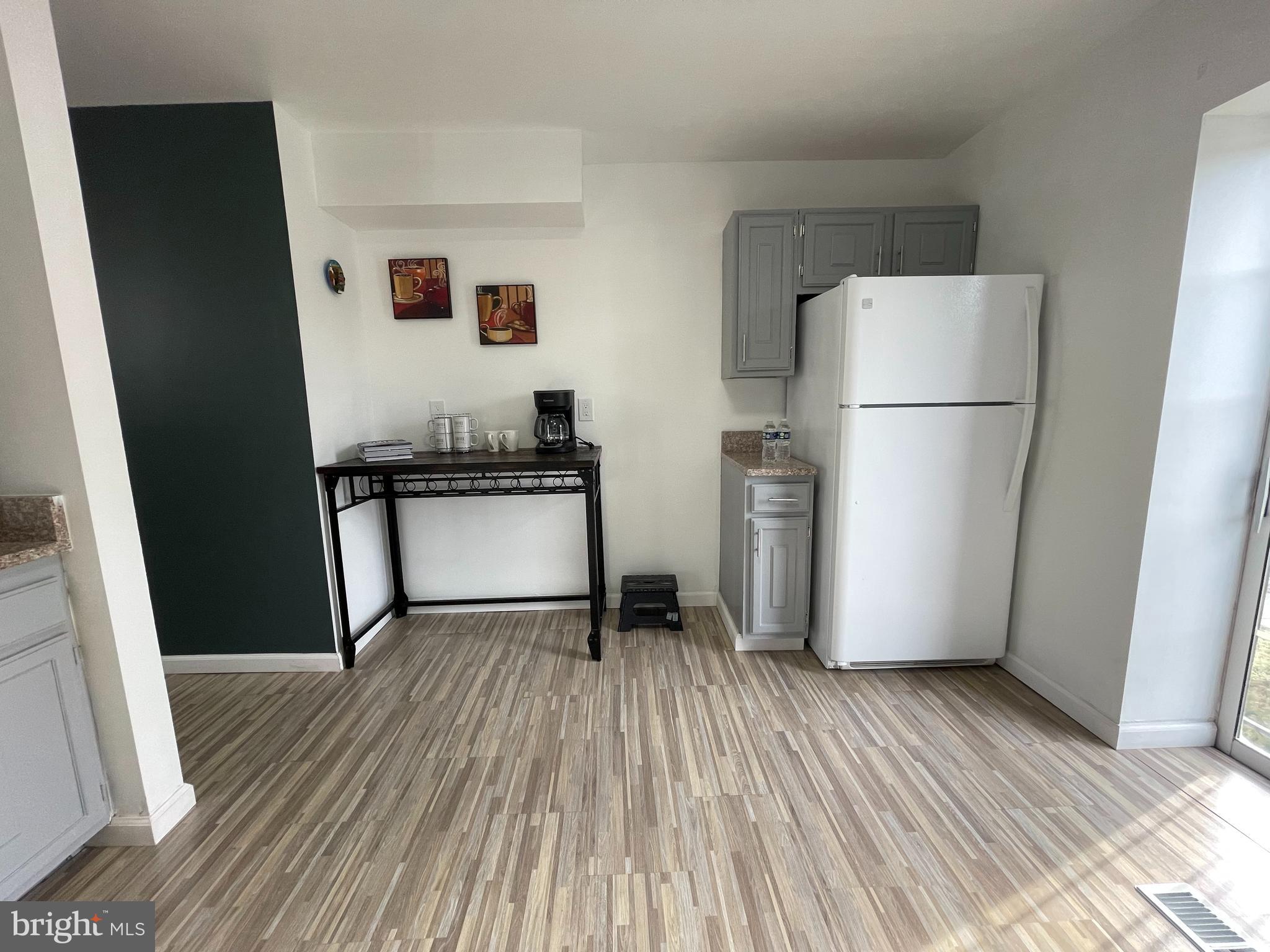 CALVERTON TOWNES - Residential