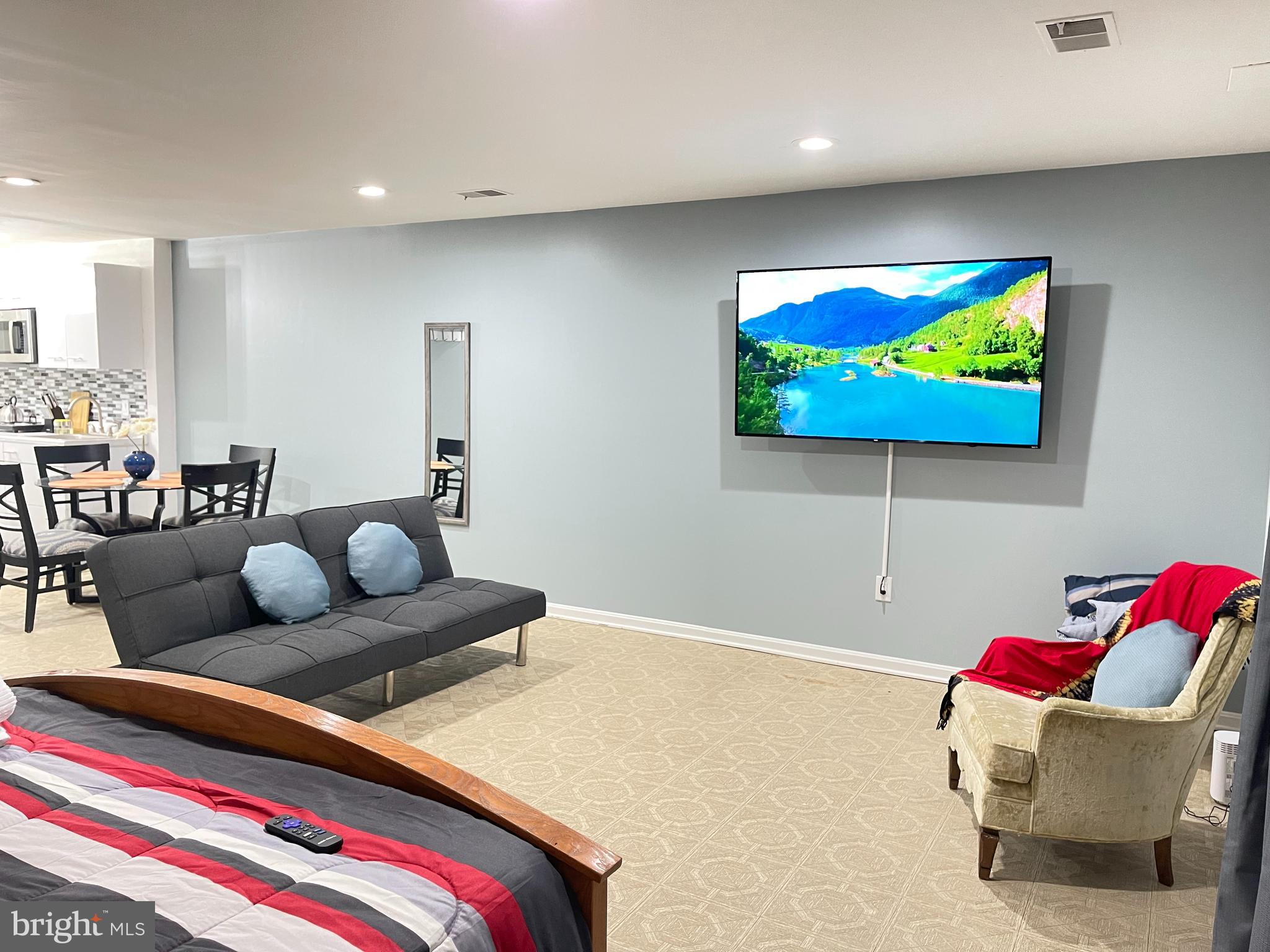 CALVERTON TOWNES - Residential