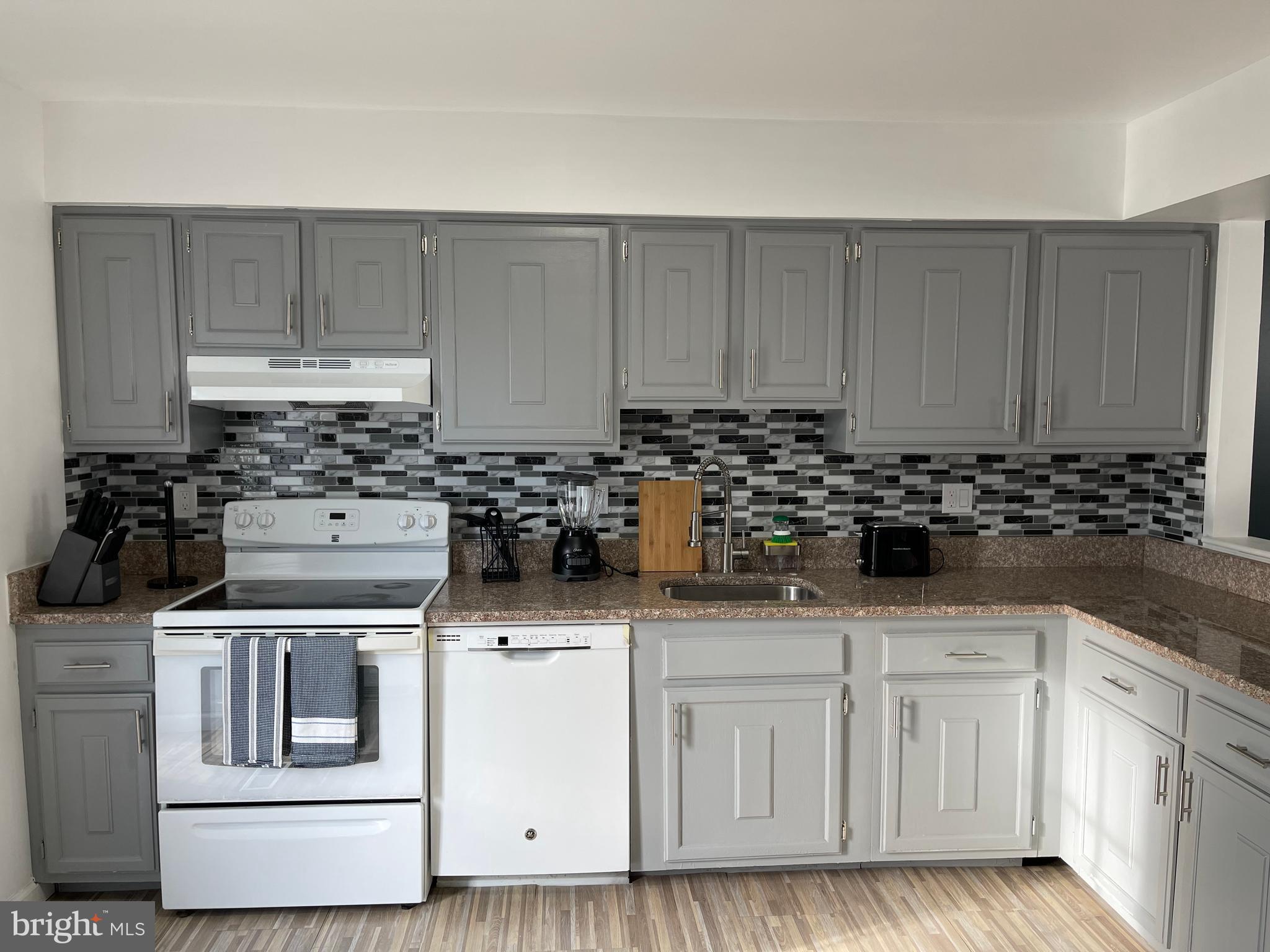 CALVERTON TOWNES - Residential