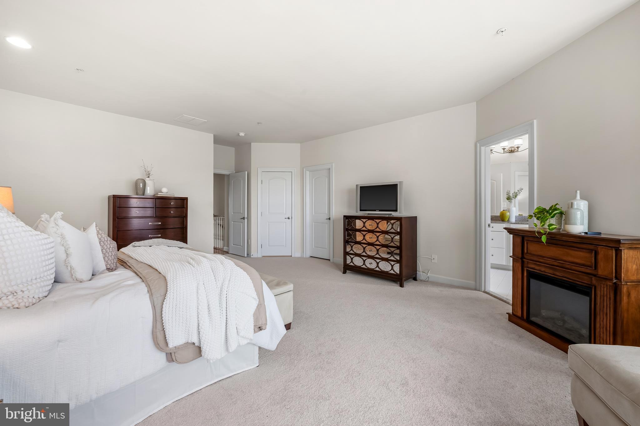 MEADOWVALE - Residential