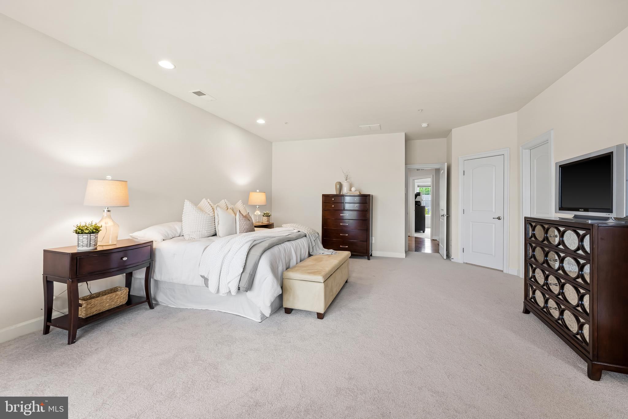 MEADOWVALE - Residential