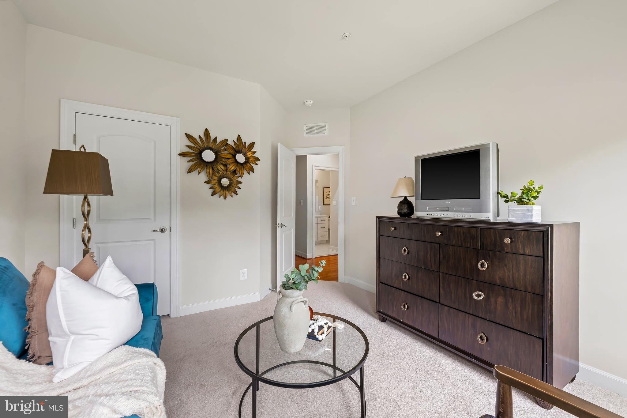 MEADOWVALE - Residential