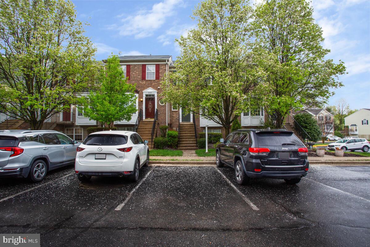 WELLFLEET MEWS - Residential