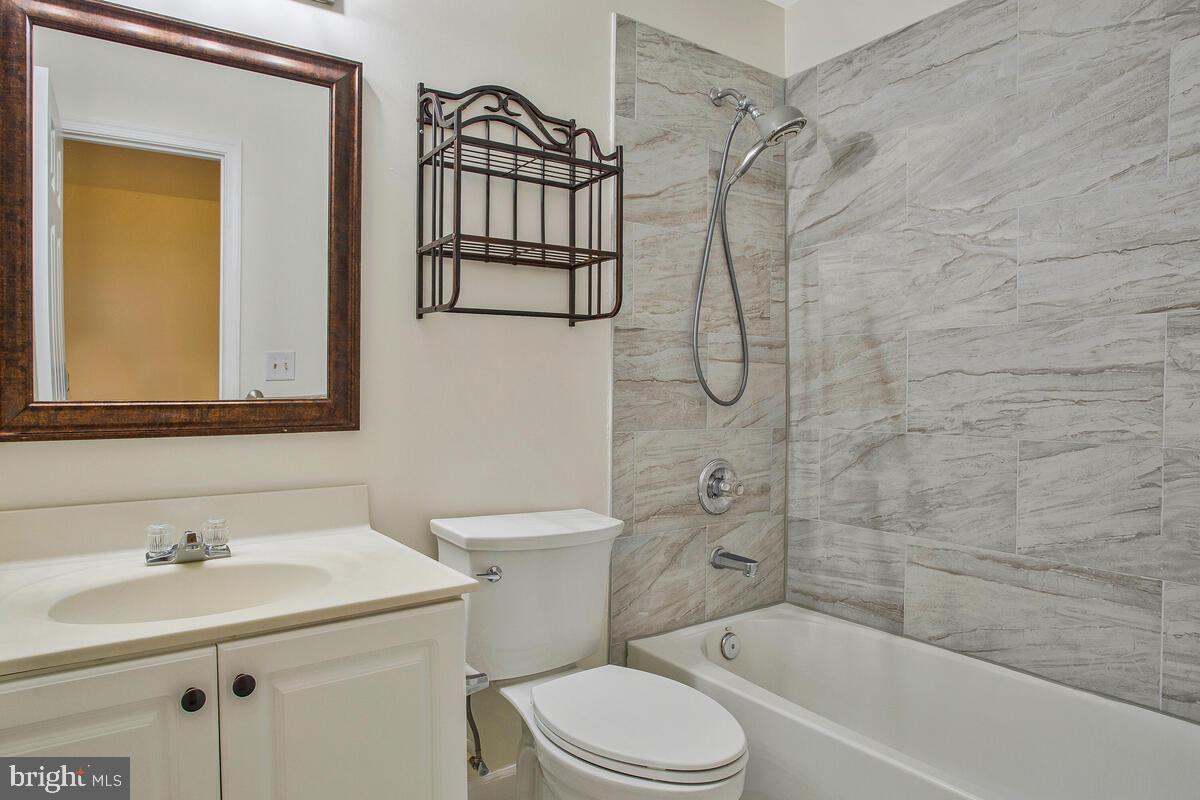 WELLFLEET MEWS - Residential