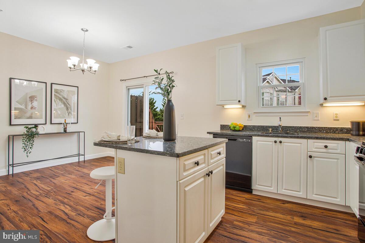 WELLFLEET MEWS - Residential