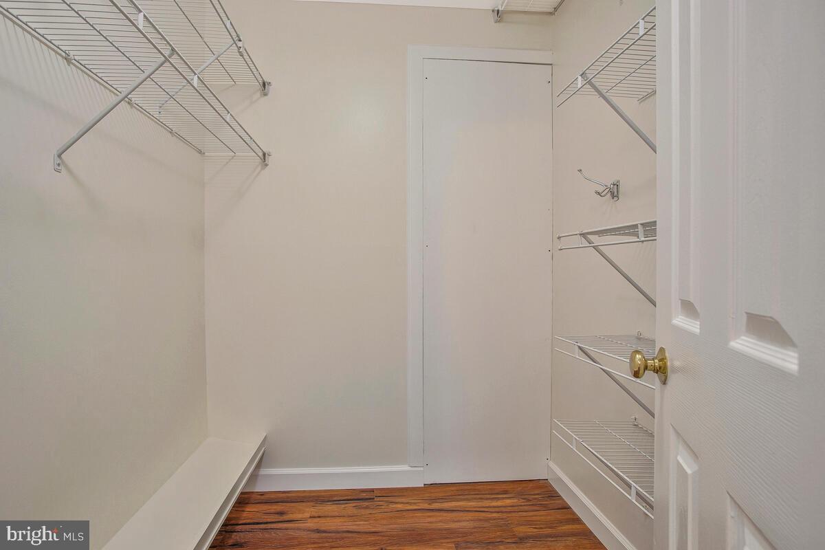 WELLFLEET MEWS - Residential