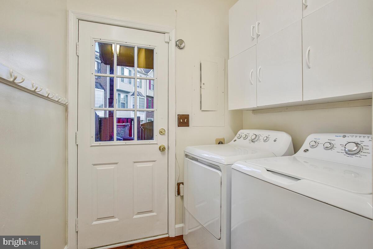 WELLFLEET MEWS - Residential