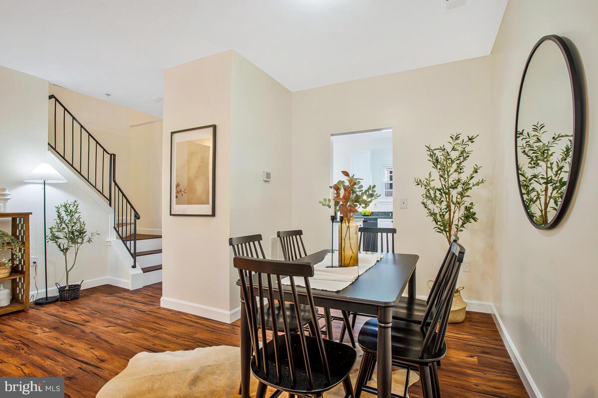 WELLFLEET MEWS - Residential