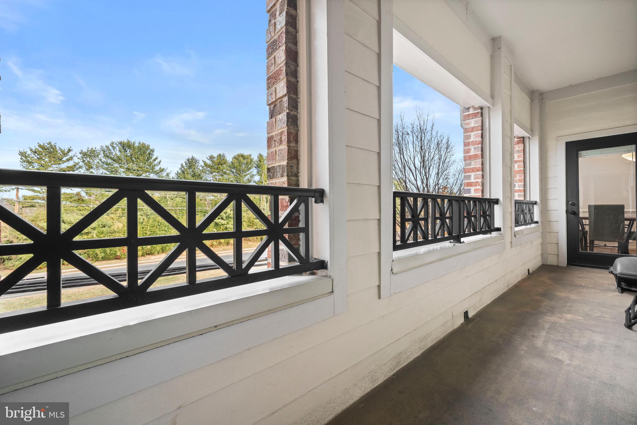 THE COLONNADE AT KENTLANDS - Residential