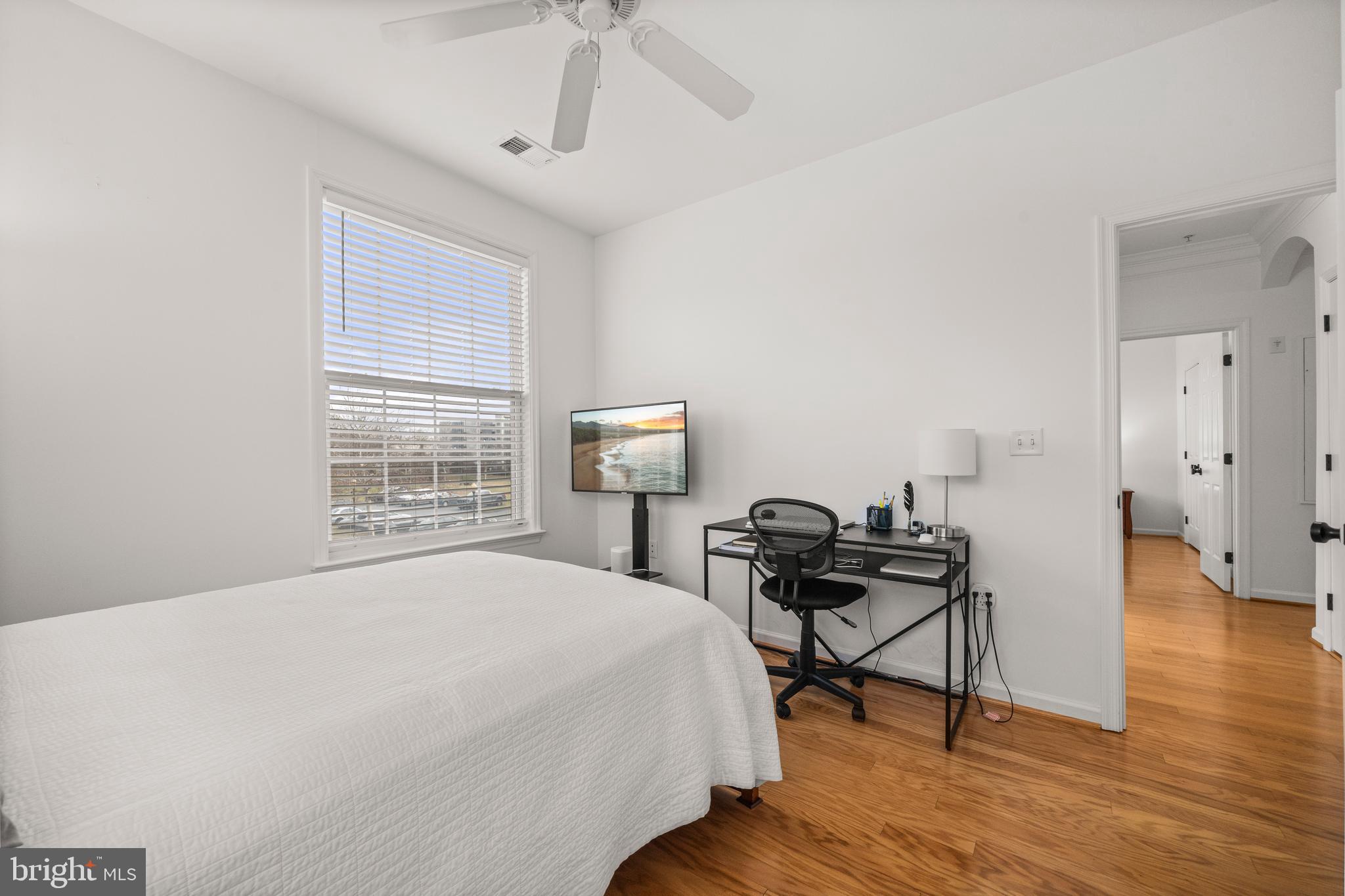 THE COLONNADE AT KENTLANDS - Residential