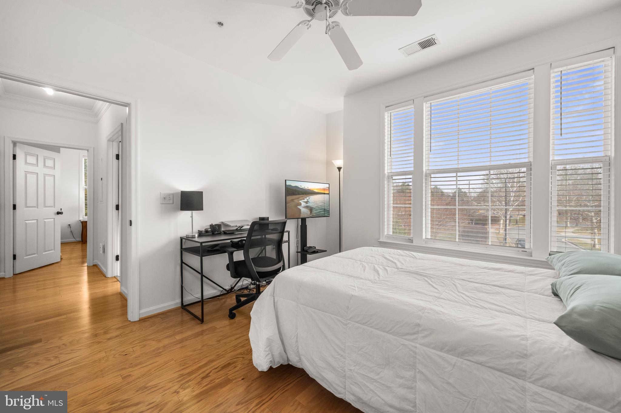 THE COLONNADE AT KENTLANDS - Residential