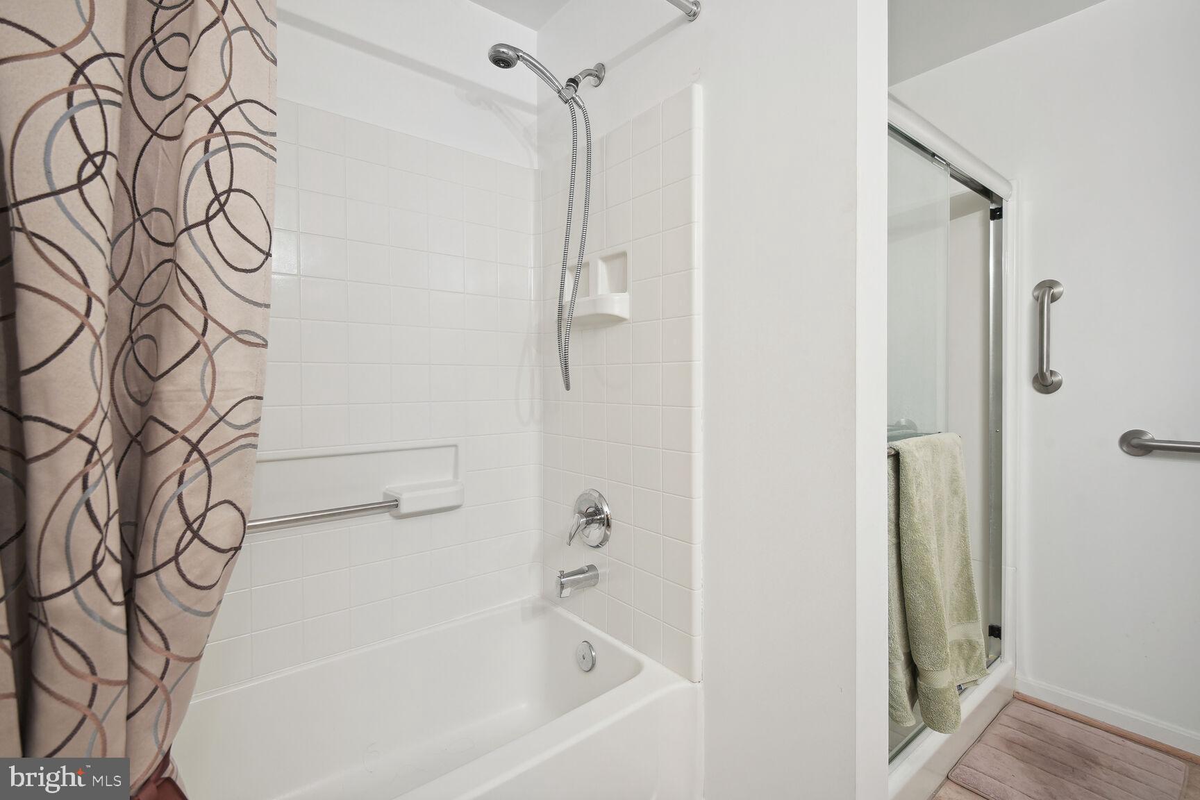 ASPEN HILL - Residential