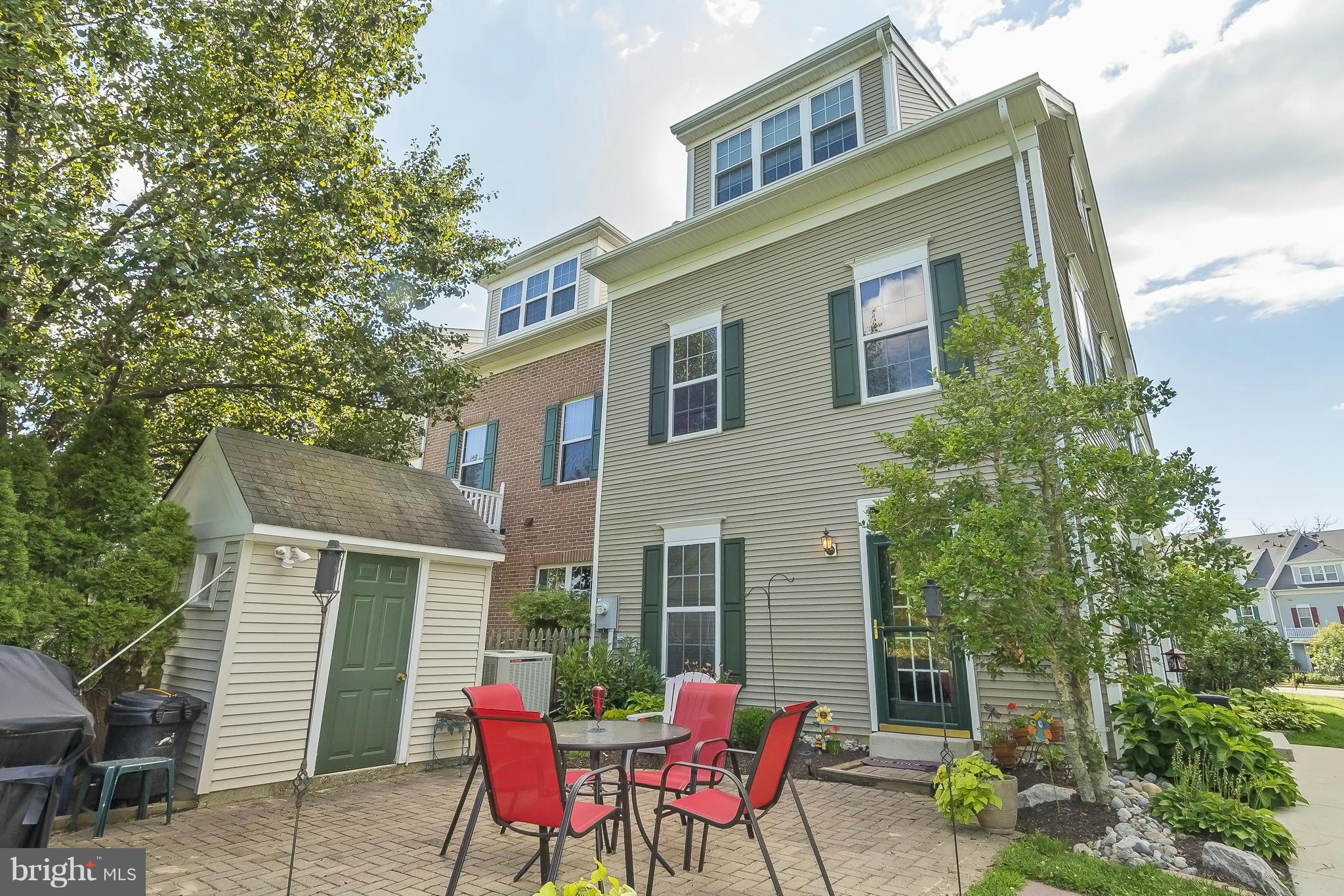 PINEY ORCHARD - Residential