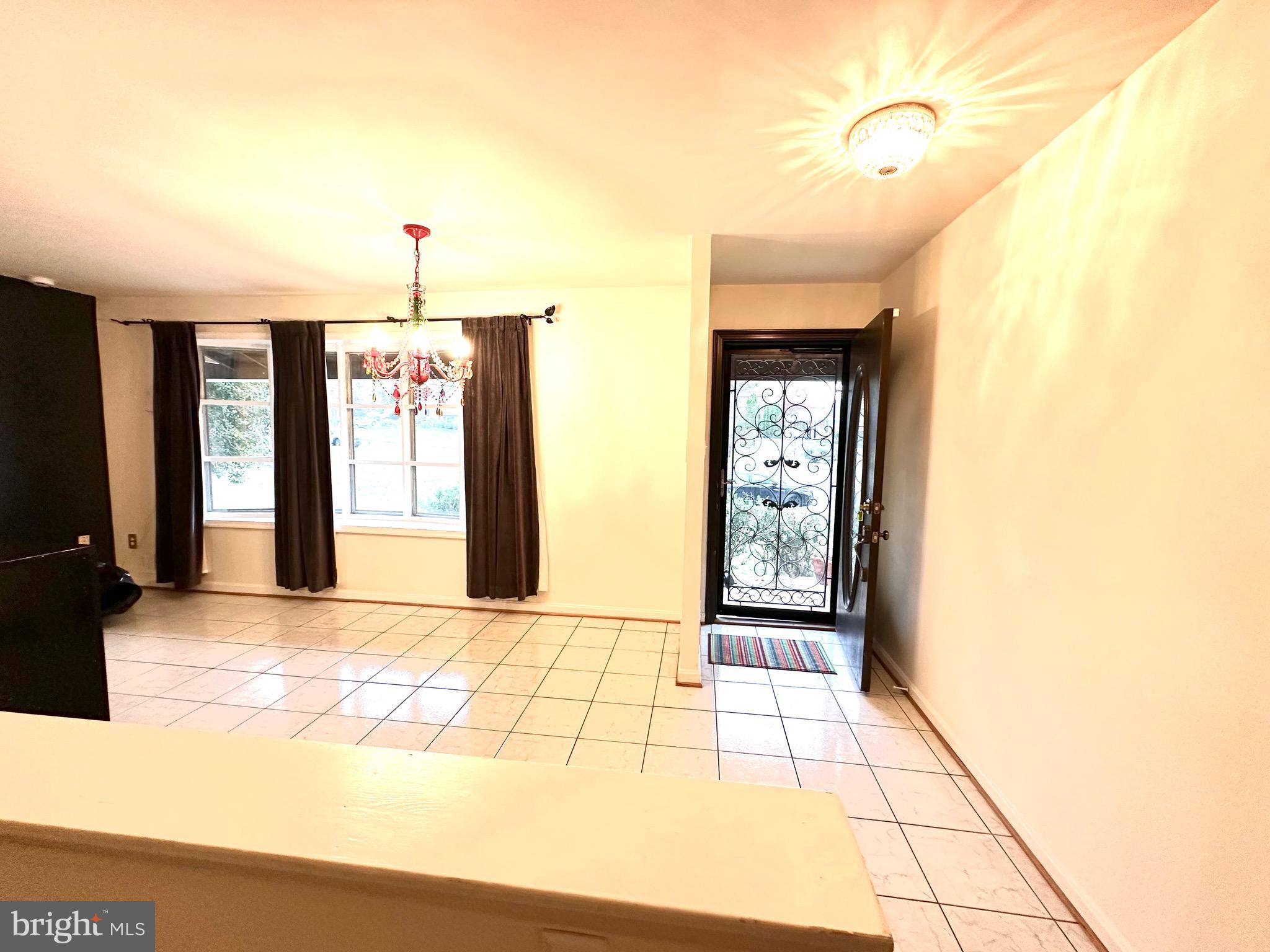 REGENCY ESTATES - Residential Lease