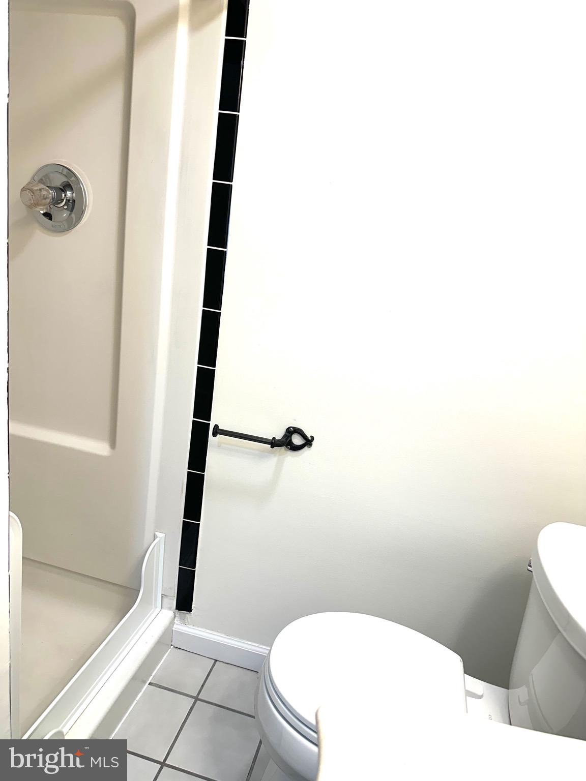 REGENCY ESTATES - Residential Lease