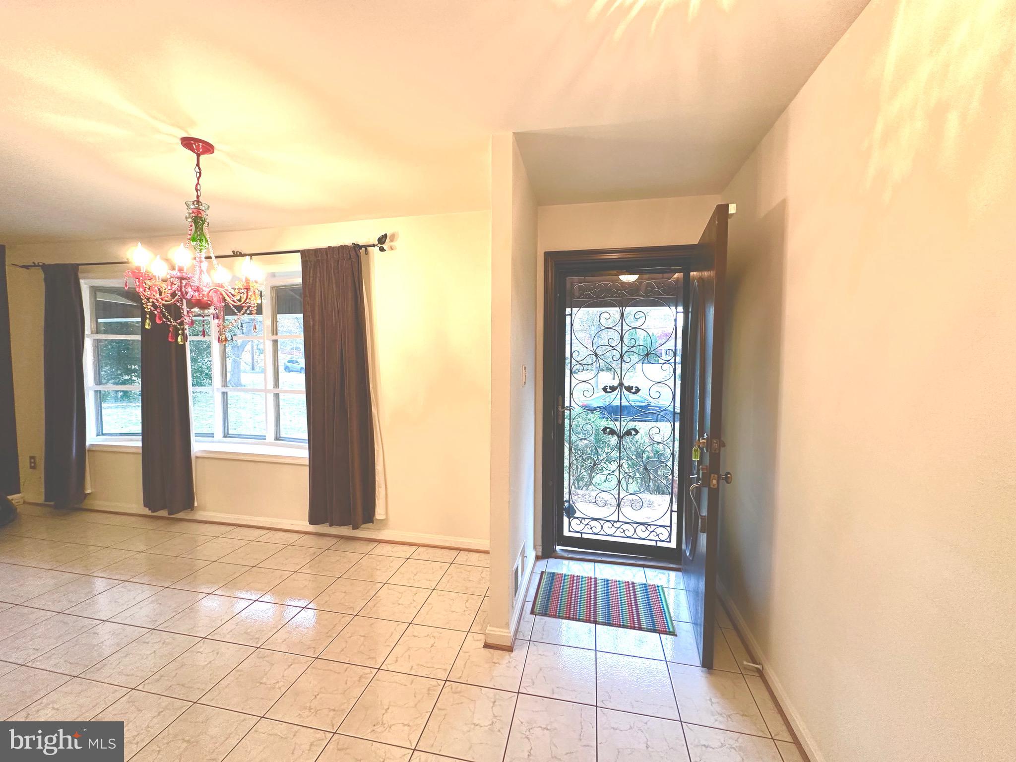 REGENCY ESTATES - Residential Lease