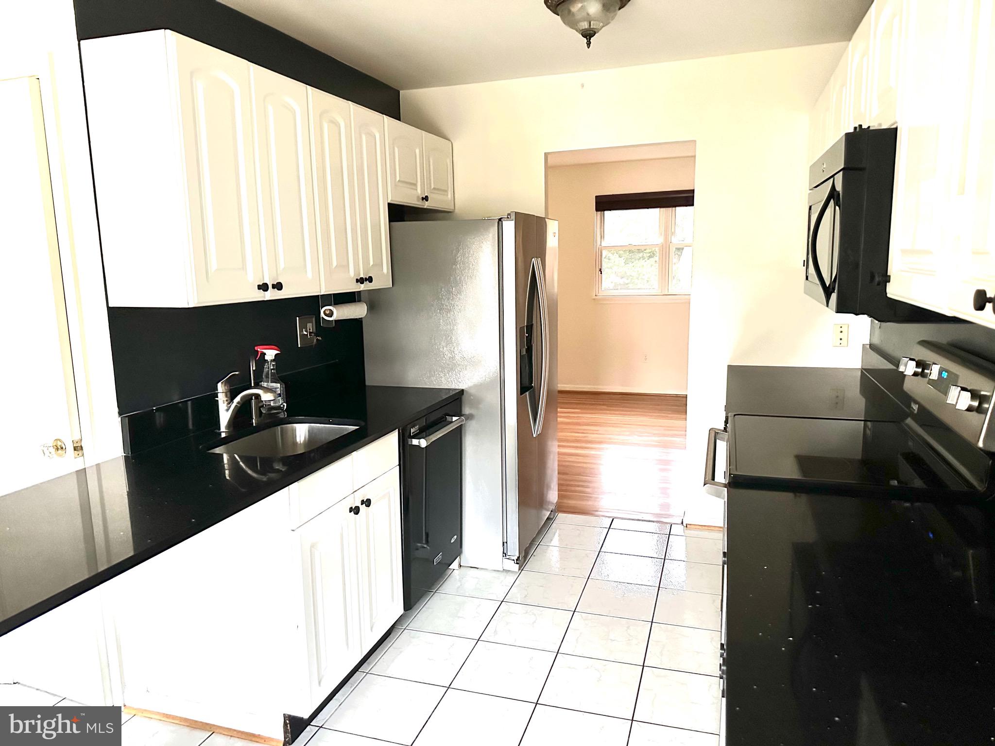 REGENCY ESTATES - Residential Lease