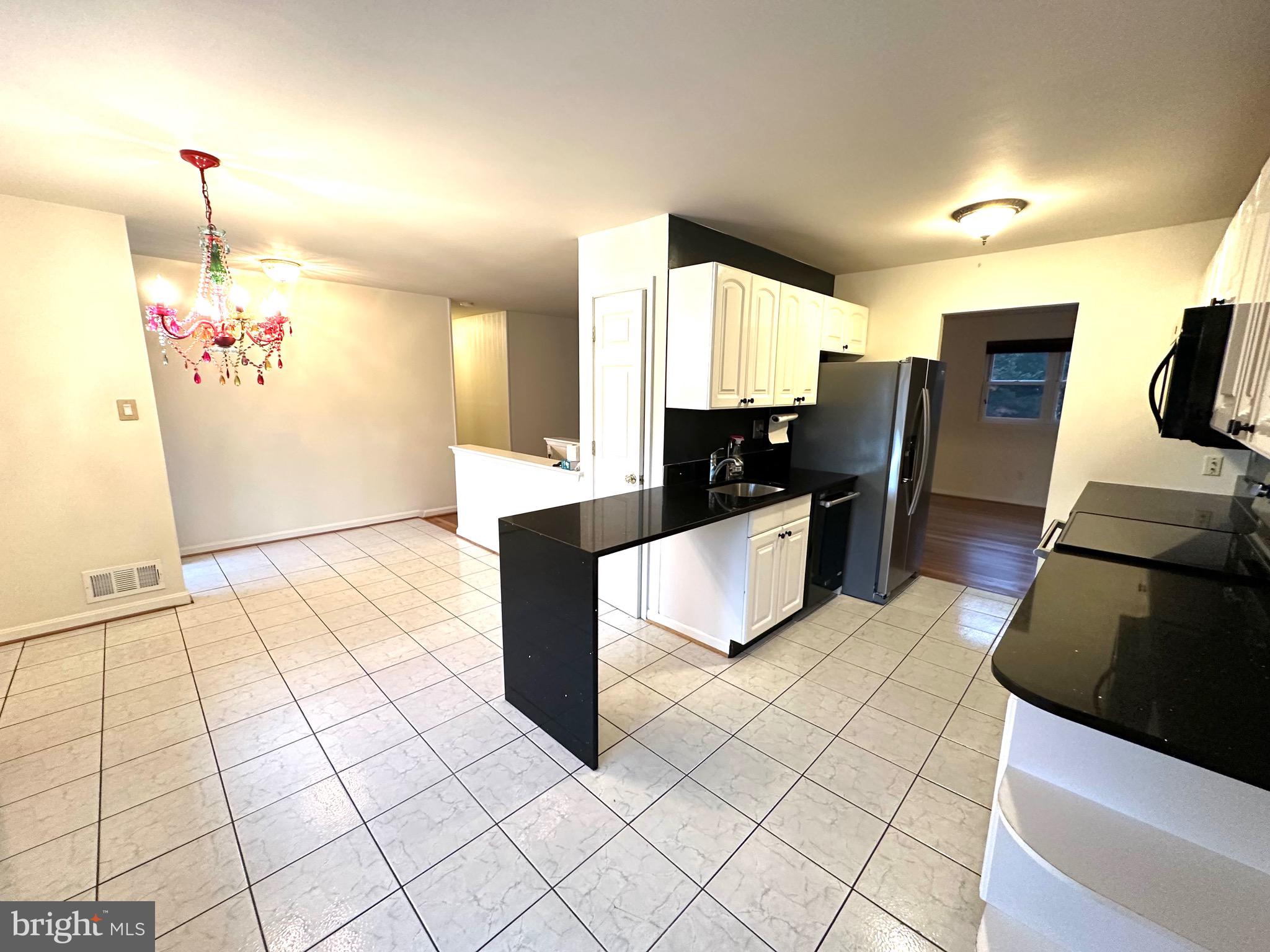 REGENCY ESTATES - Residential Lease