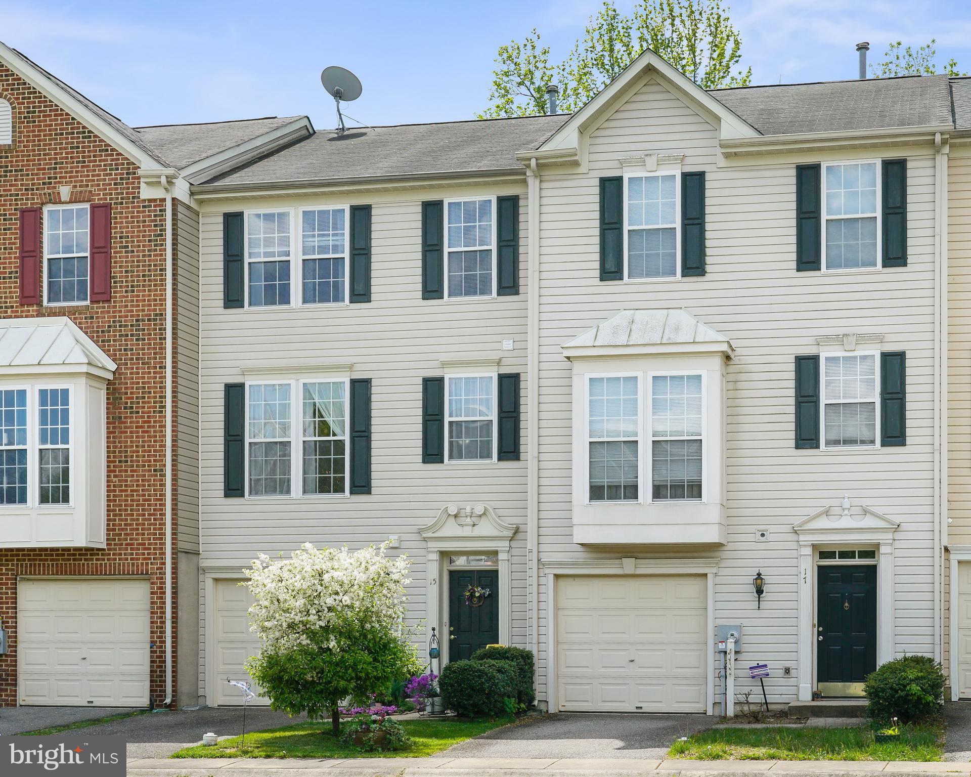 COME VISIT THIS WELL MAINTAINED TOWNHOUSE. OPEN FLOOR PLAN WITH SPACIOUS KITCHEN 42" CABINETS, PLENTY OF COUNTER SPACE & ISLAND, LARGE LR & DR AREA GREAT FOR ENTERTAINING AND HALF BATH. TWO BEDROOMS WITH LARGE CLOSETS ON UPPER LEVEL. WALK IN CLOSET & DUAL ENTRY FULL BATH, LOWER LEVEL PARTIALLY FINISHED FAMILY ROOM OR COULD BE USED AS ANOTHER BEDROOM AND HALF BATH. SLIDER DOOR LEADING TO PRIVATE BACK YARD/PATIO, FENCED AND BACKS TO TREES. ONE CAR GAR. NEWER HVAC SYSTEM AND APPLIANCES